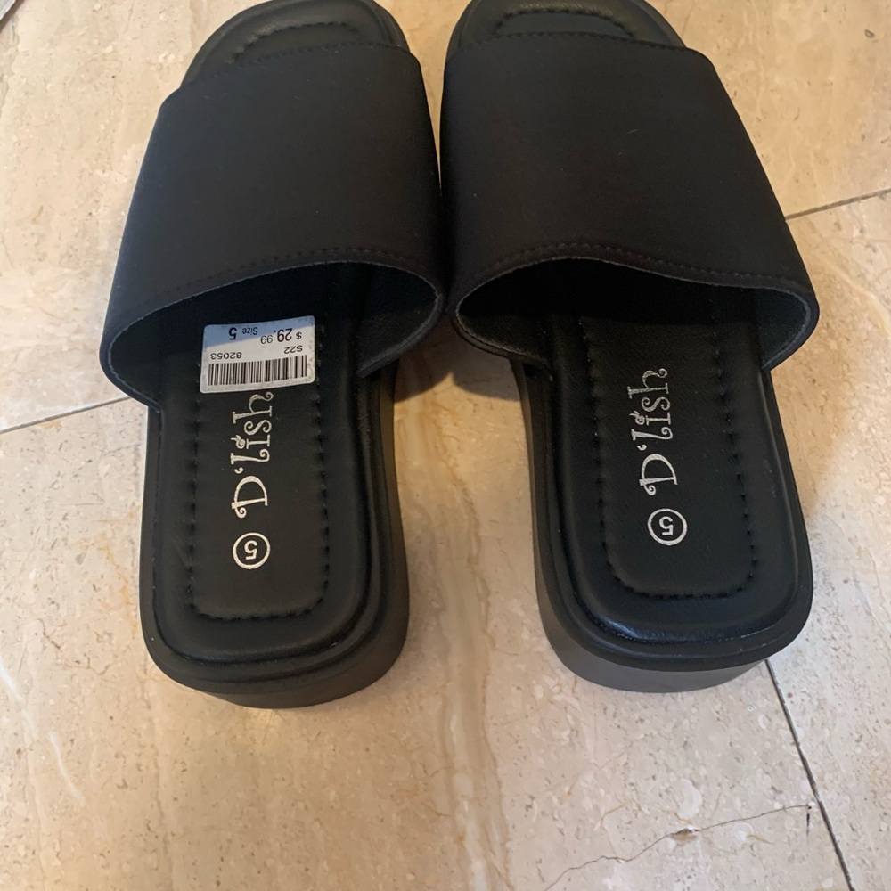 Black Women's Slippers